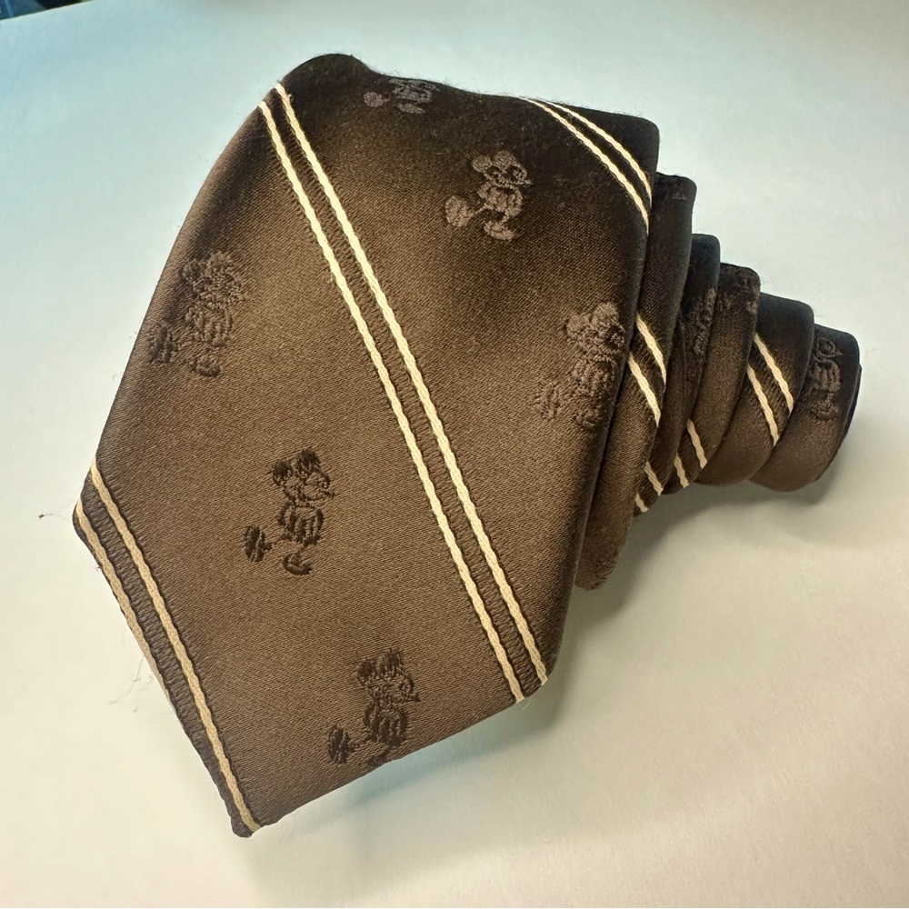 Vintage Mickey Mouse Tie for Cervantes, Brown Skinny